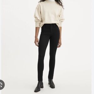 Levi’s Black Highrise Skinny Jeans Size 28
